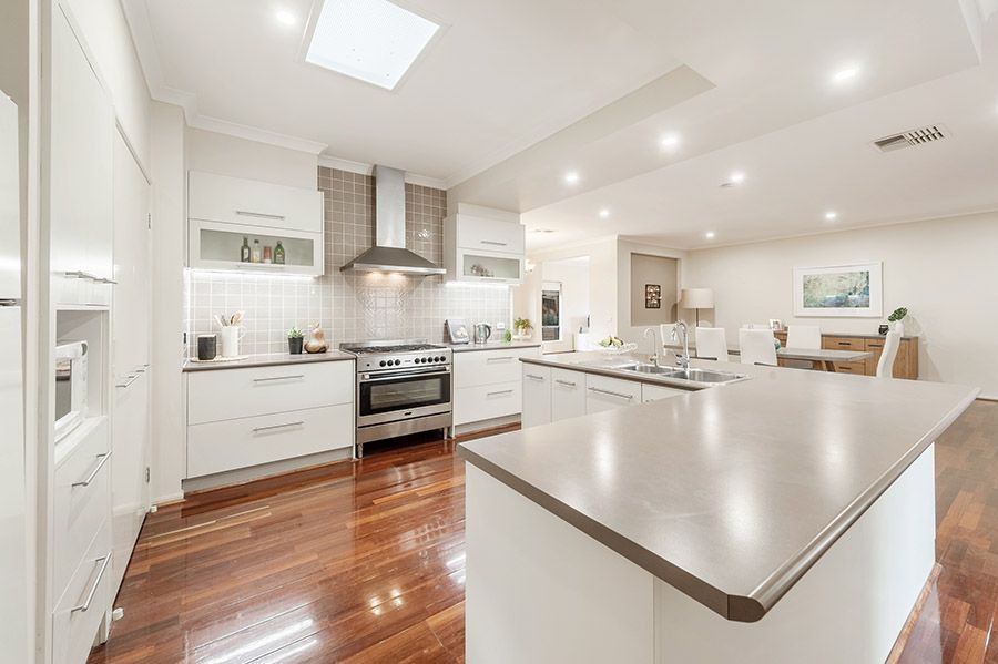 11 Eagleview Way, Craigieburn, VIC 3064