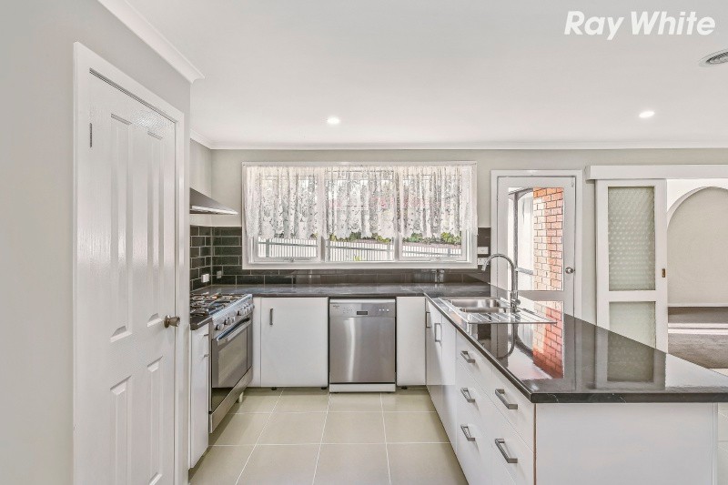 1 Porena Court, Ferntree Gully, VIC 3156