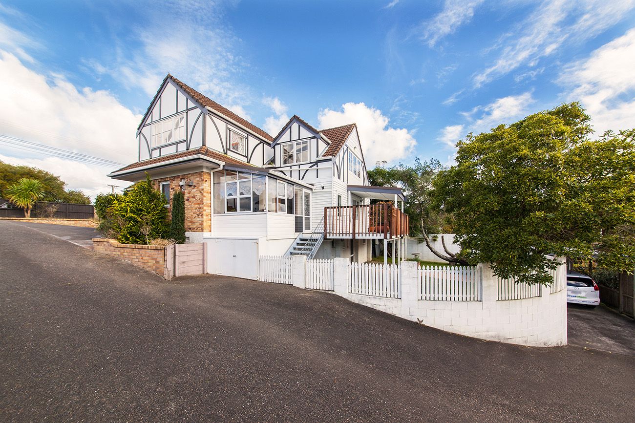 38 Tirimoana Road, Te Atatu South, Waitakere City