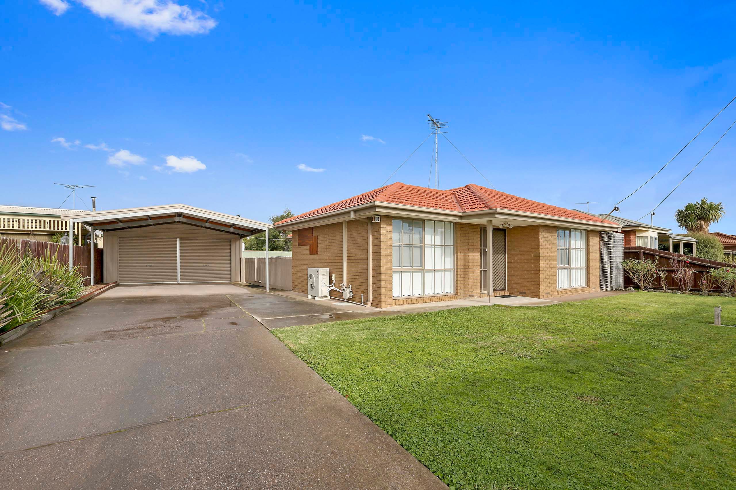 43 Greenville Drive, Grovedale, VIC 3216