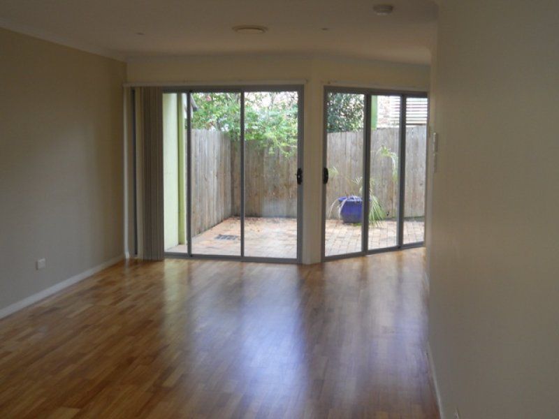 8/12 Elwell Street, Morningside, QLD 4170