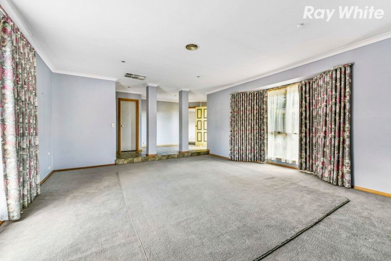 4 Saxby Court, Wantirna South, VIC 3152
