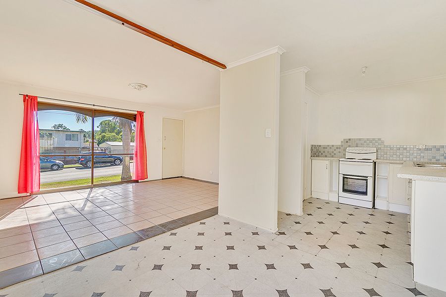 1 Ariel Avenue, Kingston, QLD 4114