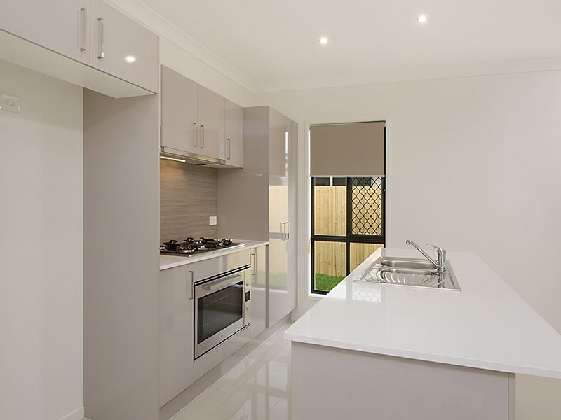 1 Radiata Place, Peregian Springs, QLD 4573