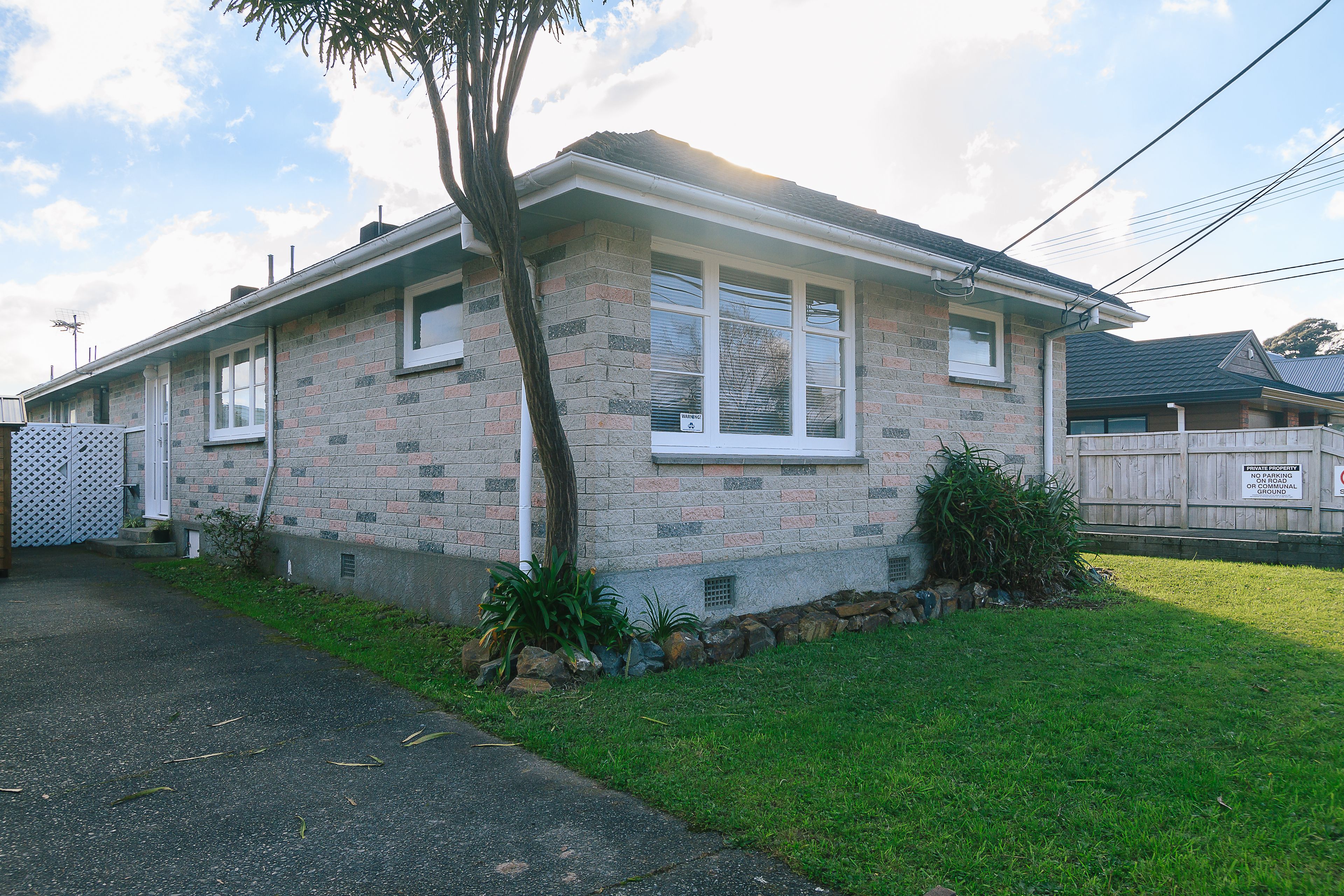 1/303 Waiwhetu Road, Fairfield, Lower Hutt City