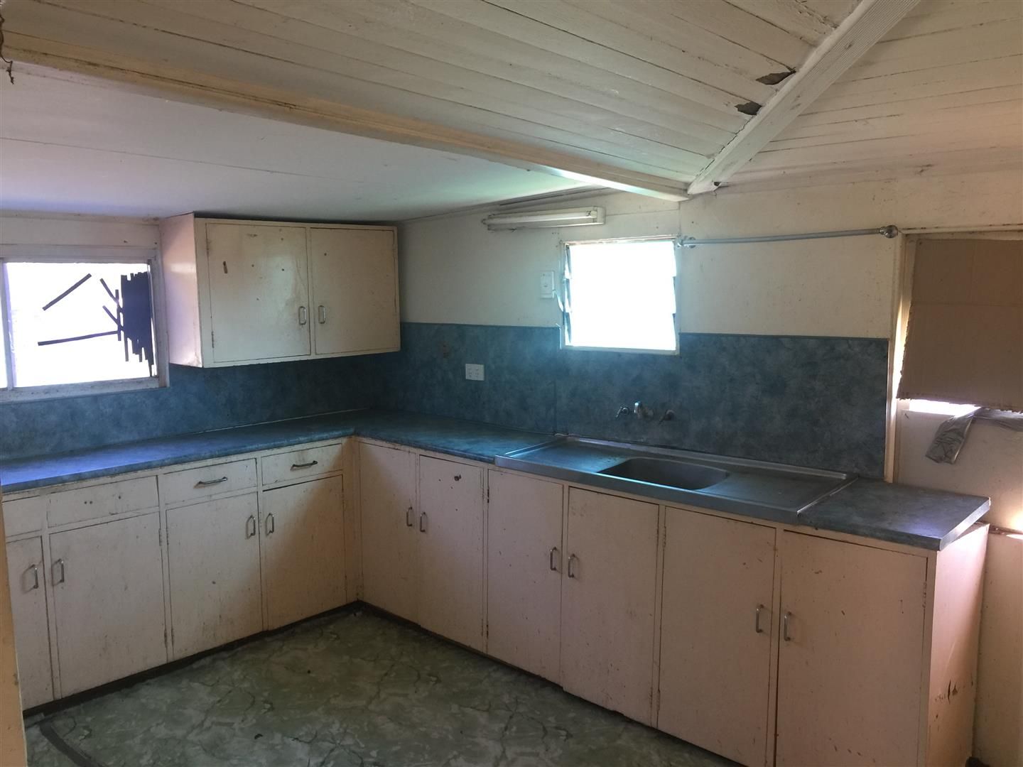 62 Hall Street, Mount Morgan, QLD 4714