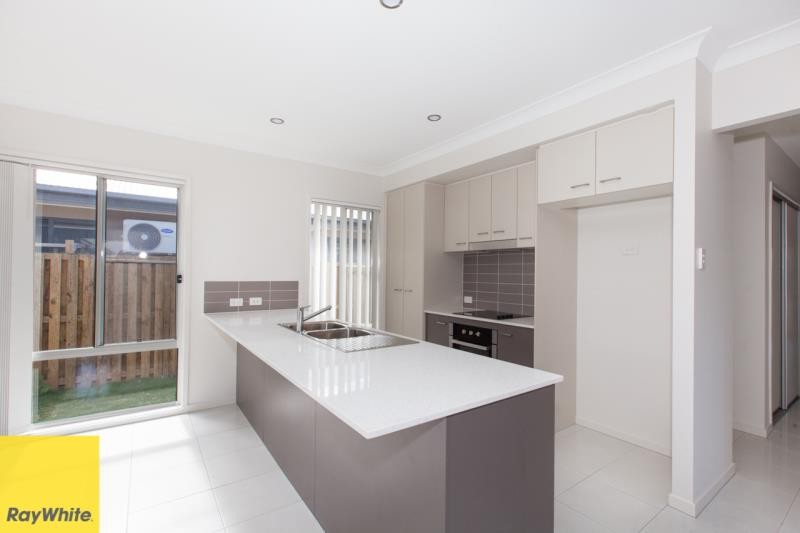 85 O'Reilly Drive, Coomera, QLD 4209