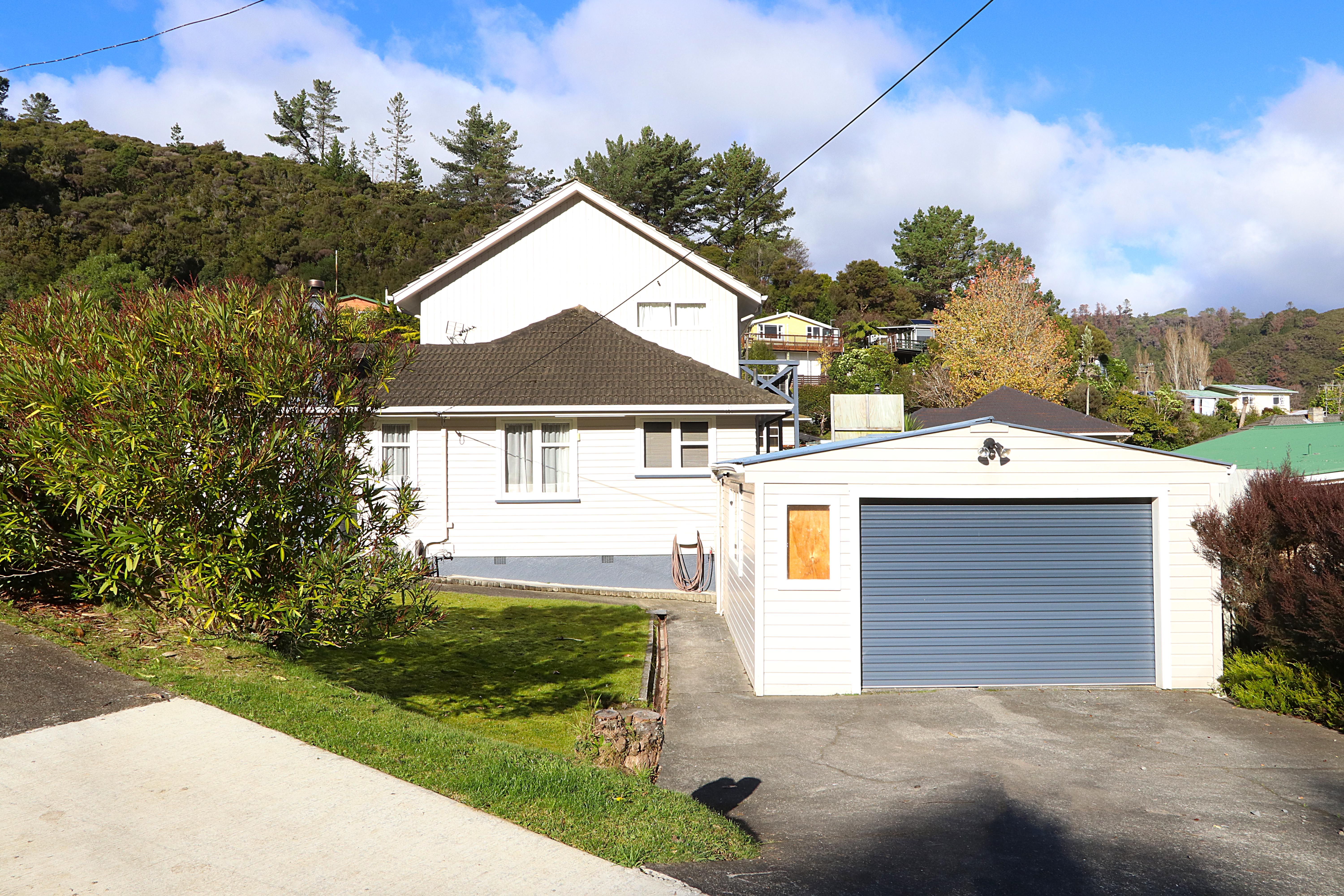24 Lowry Crescent, Stokes Valley, Lower Hutt City