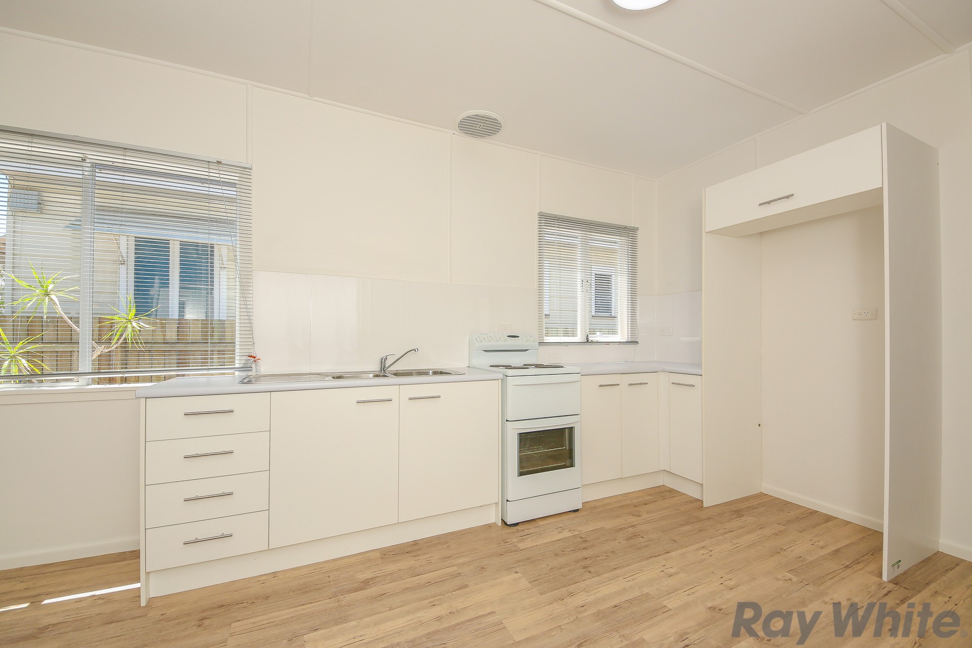 38 Tilley Street, Redcliffe, QLD 4020