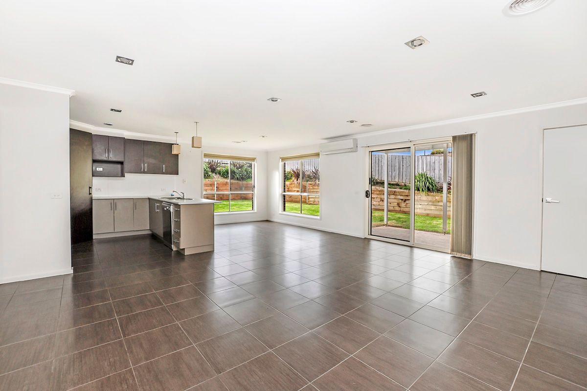 8 Dennington Rise, Warrnambool, VIC 3280