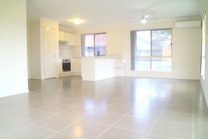 14 Rubicon Crescent, Kuraby, QLD 4112