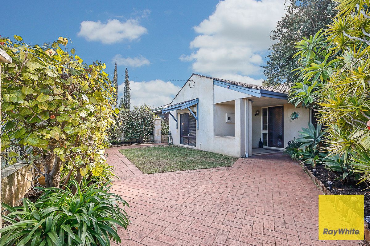 16 Favenc Way, Padbury, WA 6025