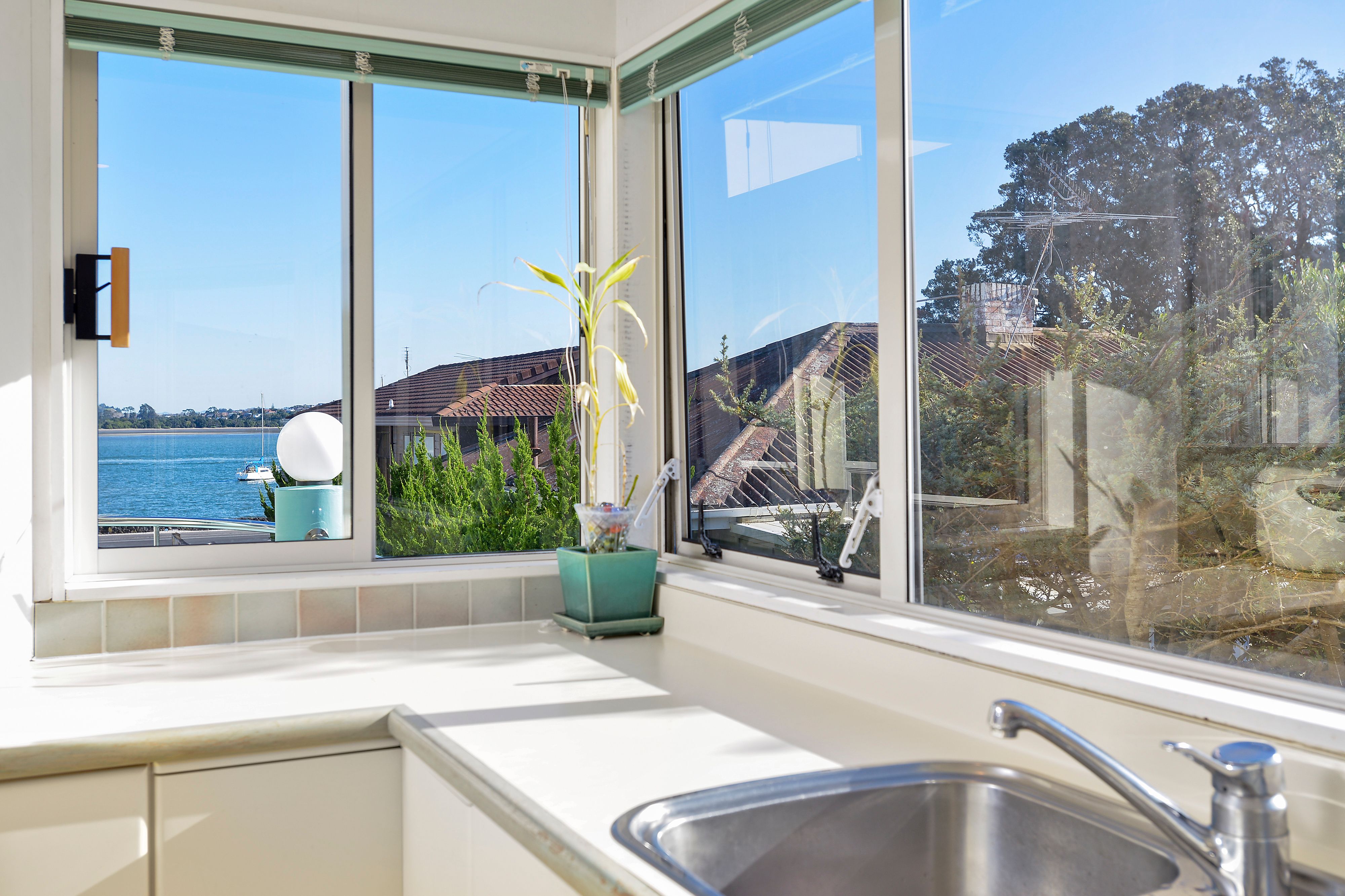 26b The Parade, Bucklands Beach, Manukau City