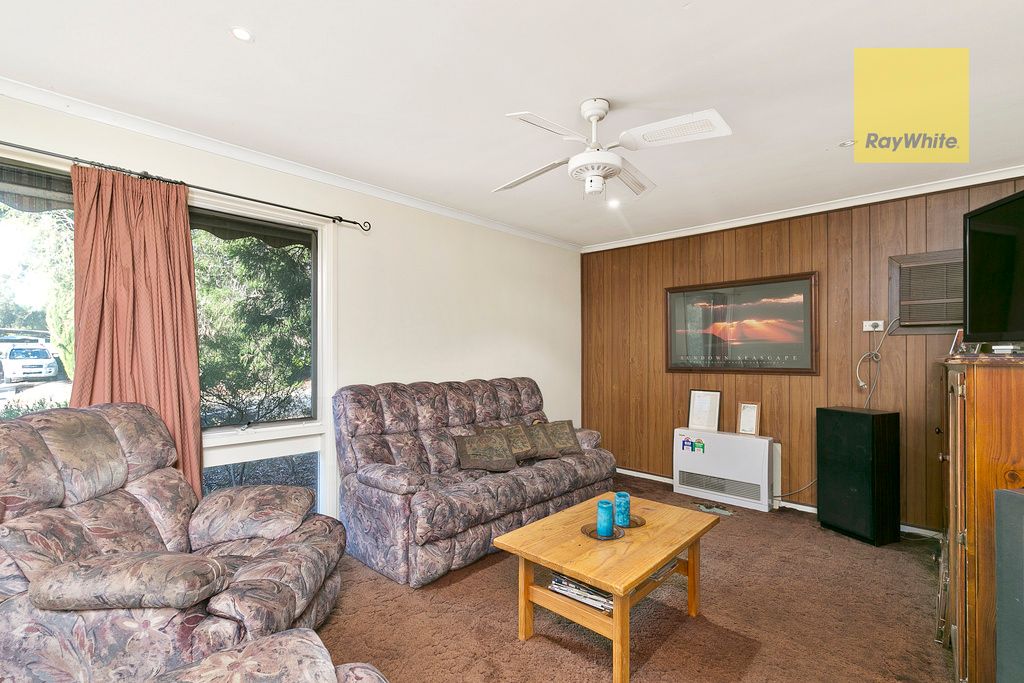 1 Redcraze Street, Aberfoyle Park, SA 5159