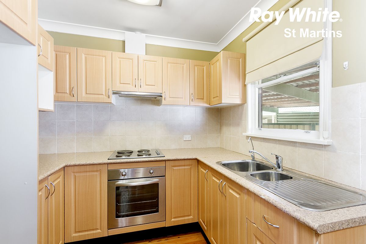 13 Forrester Road, Lethbridge Park, NSW 2770
