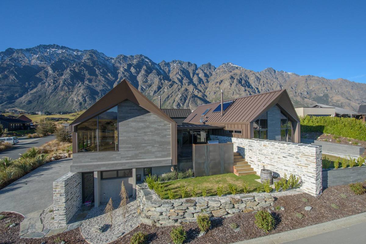 39 McAdam Drive, Jacks Point, Queenstownlakes Real Estate Ray
