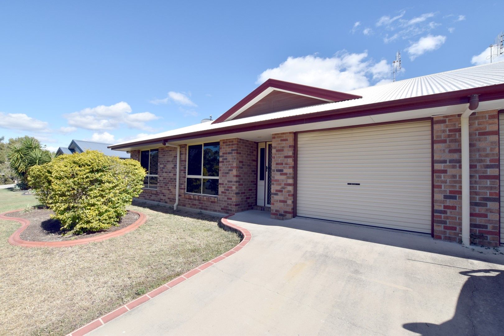 2/40 Cavella Drive, Glen Eden, QLD 4680