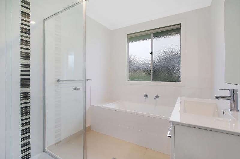 11 Macarthur Street, Hamilton Valley, NSW 2641