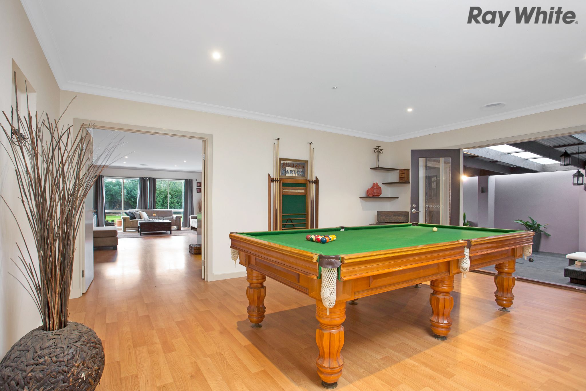 8 Marrowie Place, Taylors Hill, VIC 3037