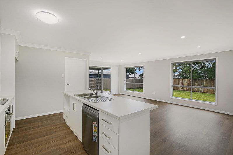 2/108 Drayton Road, Harristown, QLD 4350