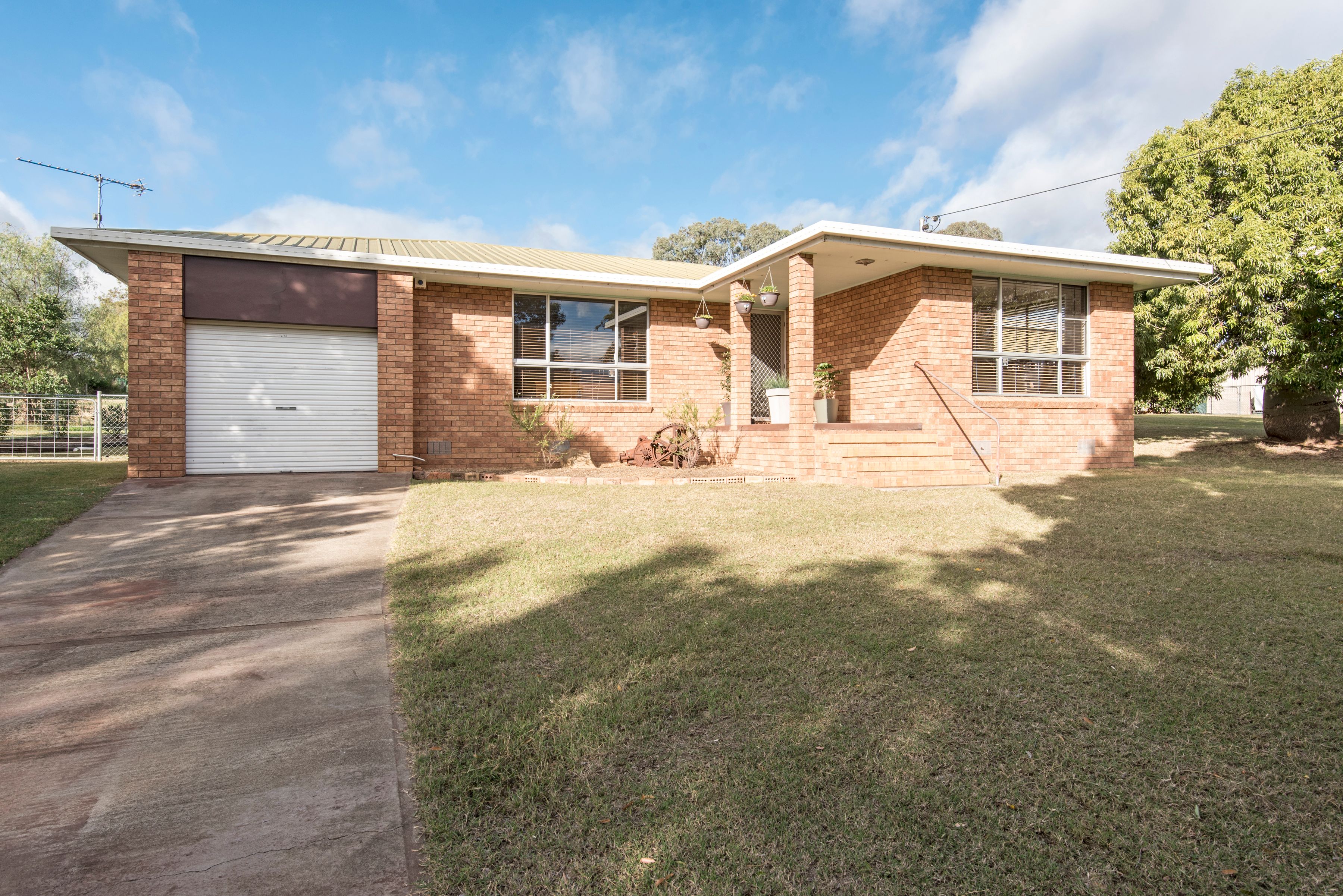26 Petersens Road, Kingsthorpe QLD 4400