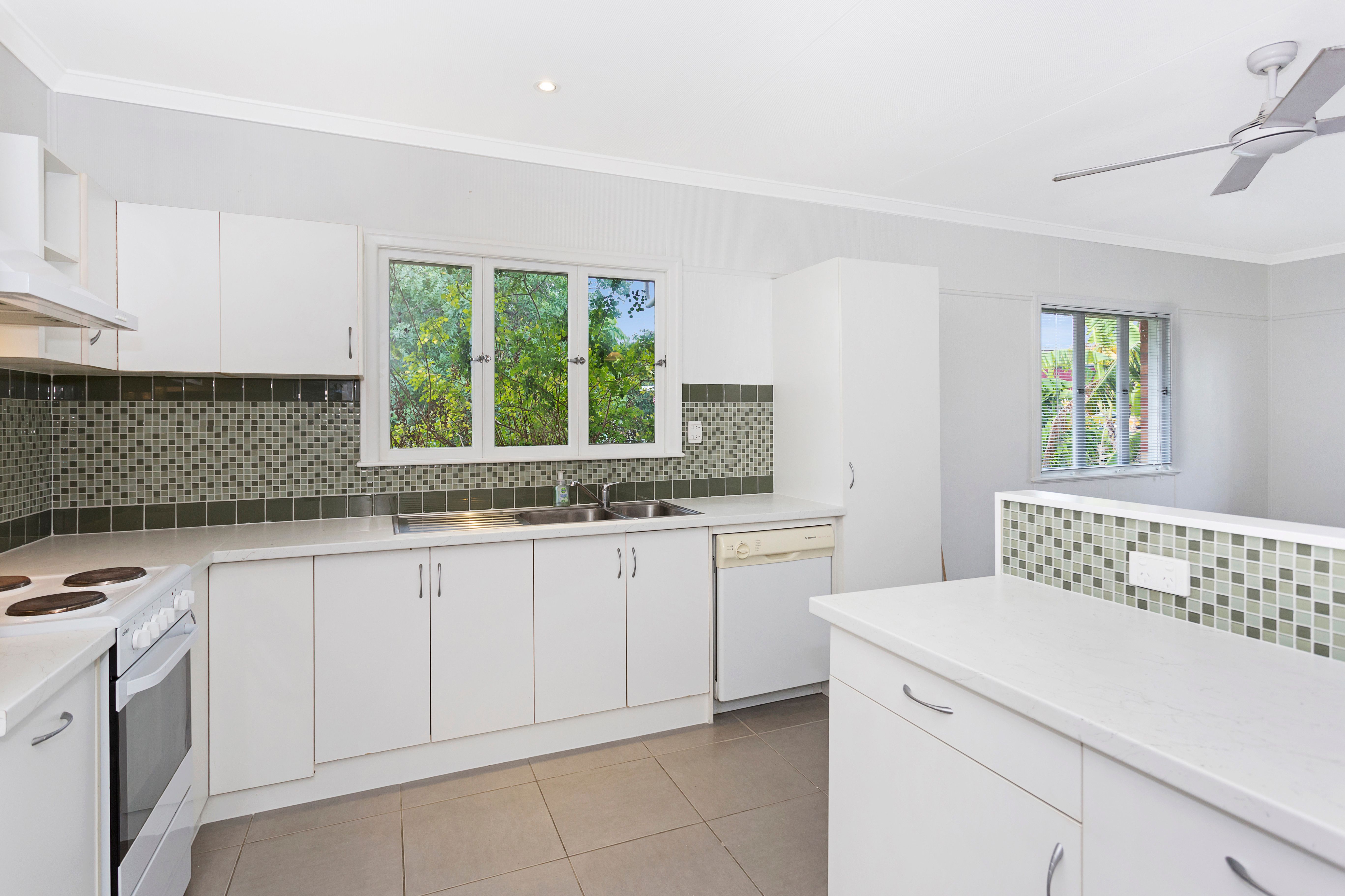 5 Leeds Street, Rocklea, QLD 4106