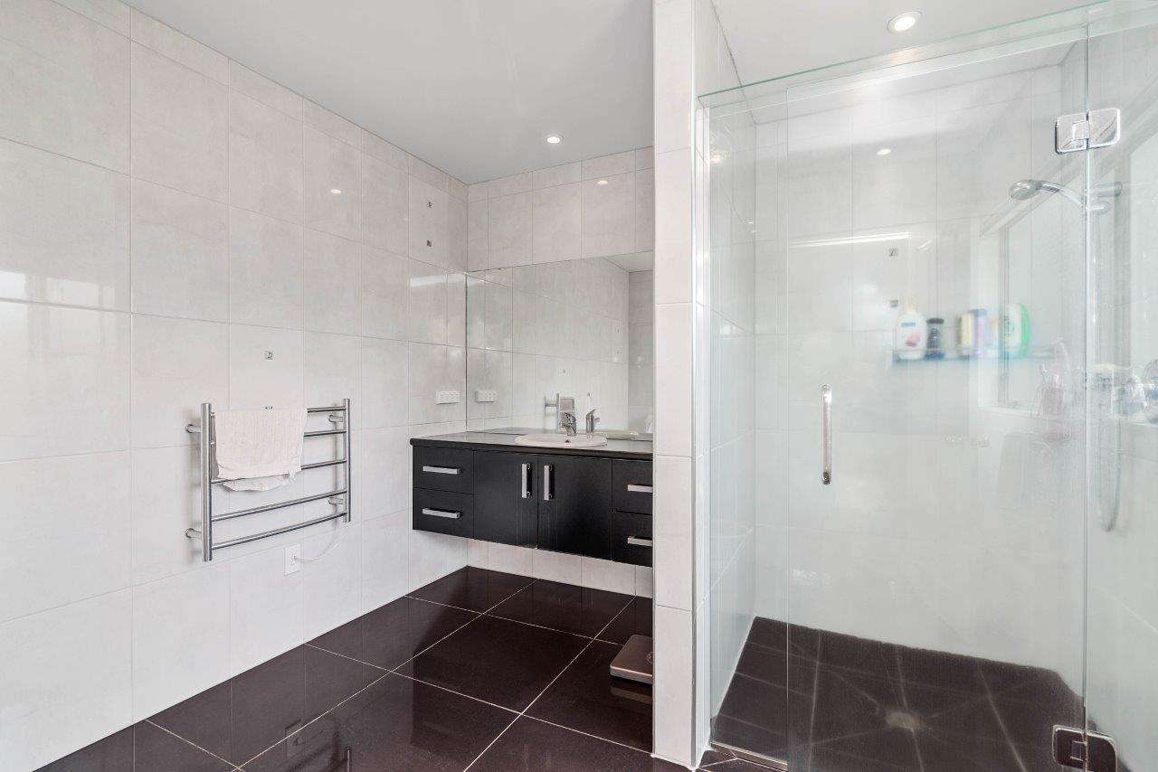 16 Capricorn Place photo 3
