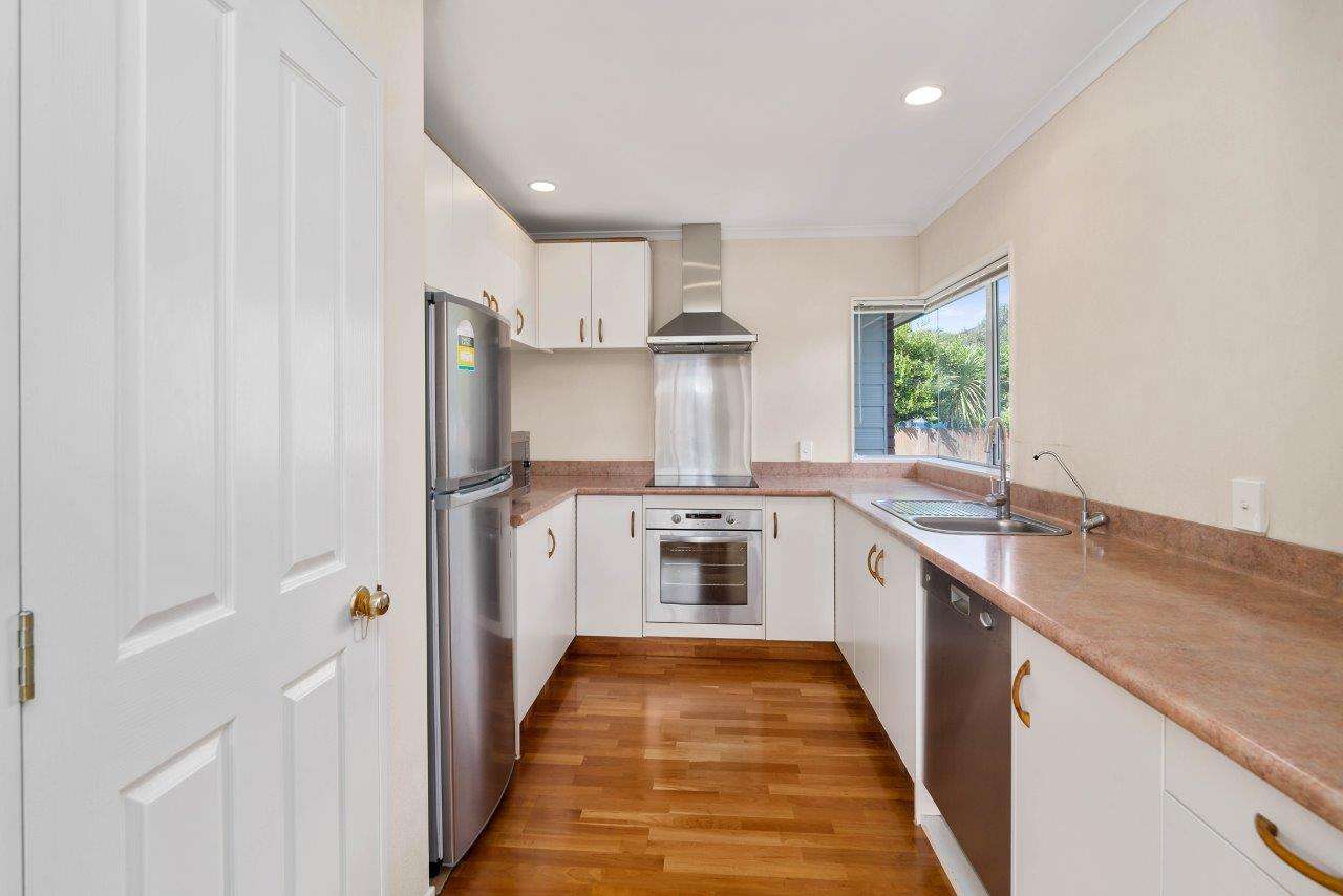 16 Capricorn Place photo 1