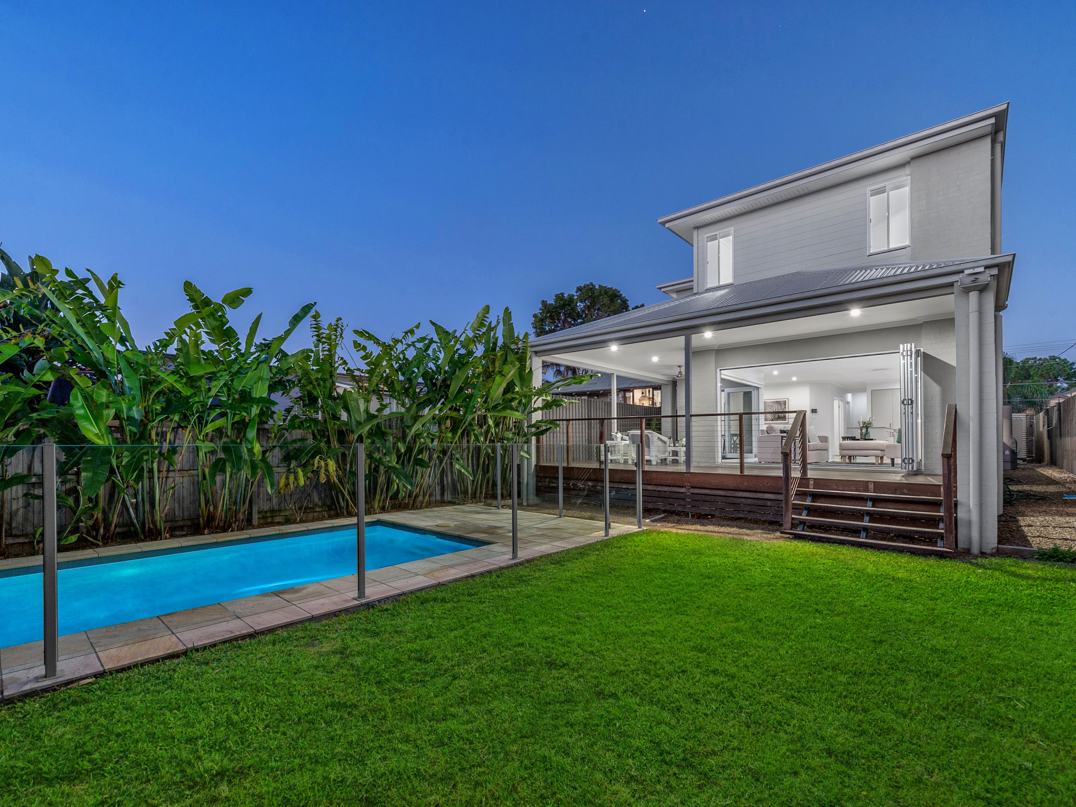 83 Smallman Street, Bulimba QLD 4171