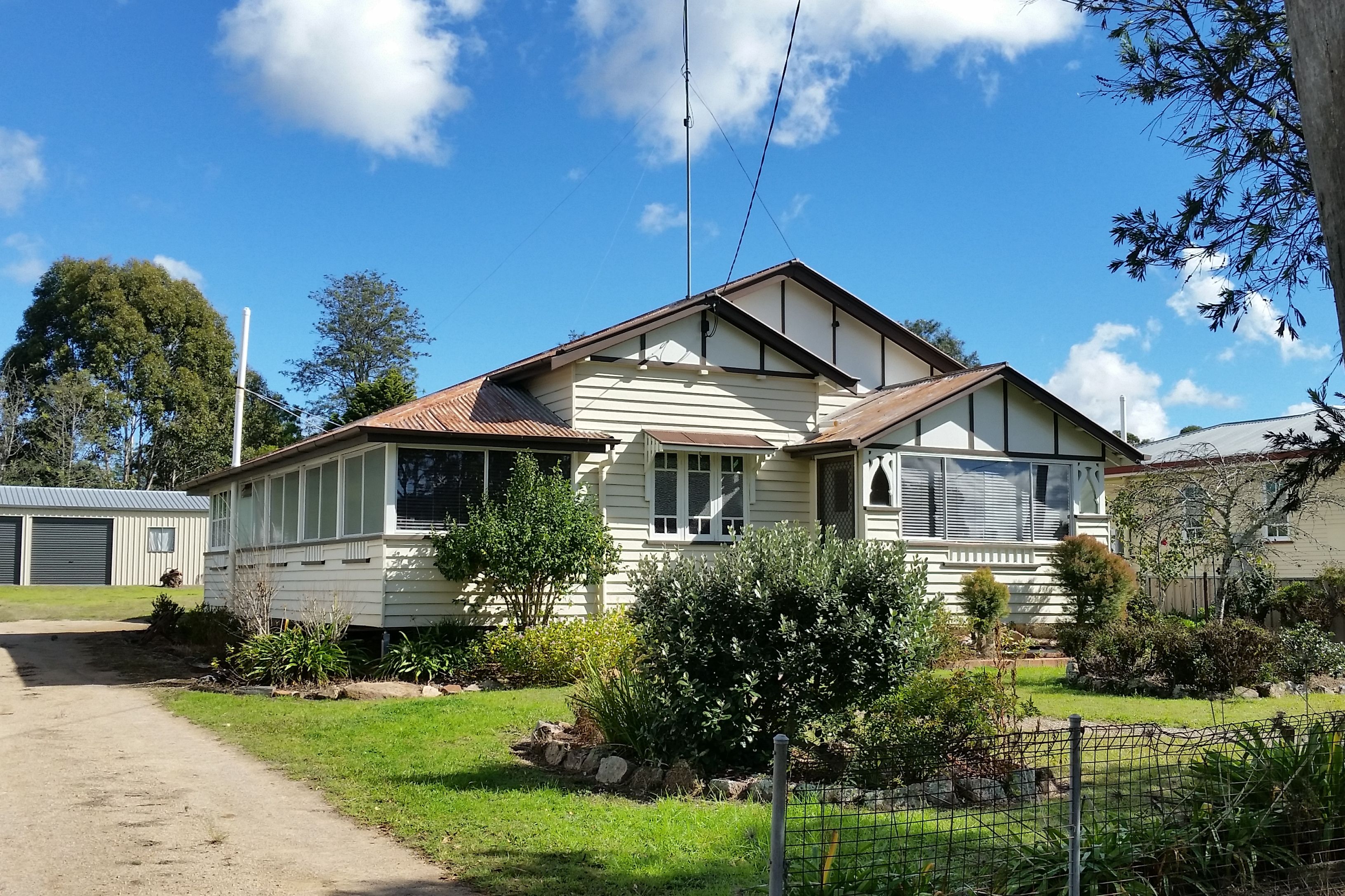 17 Grace Street, Crows Nest QLD 4355