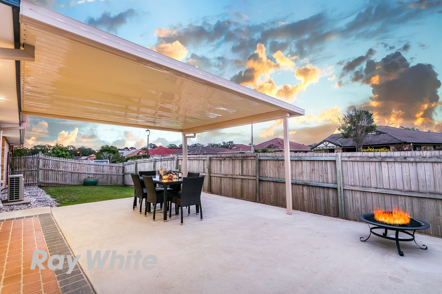 17 Lake Kurwongbah Court, Logan Reserve, QLD 4133