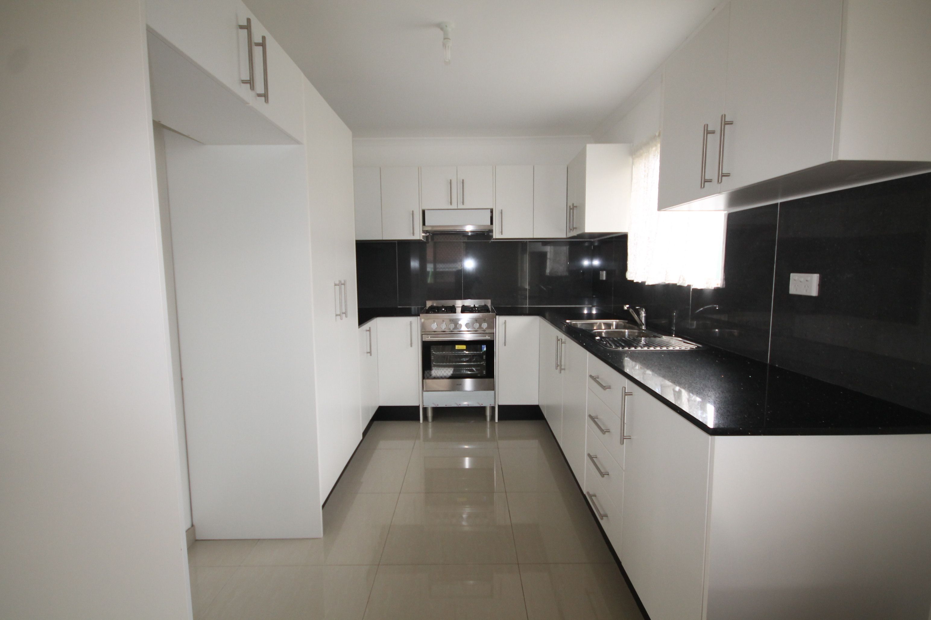 81A Cockatiel Circuit, Green Valley, NSW 2168