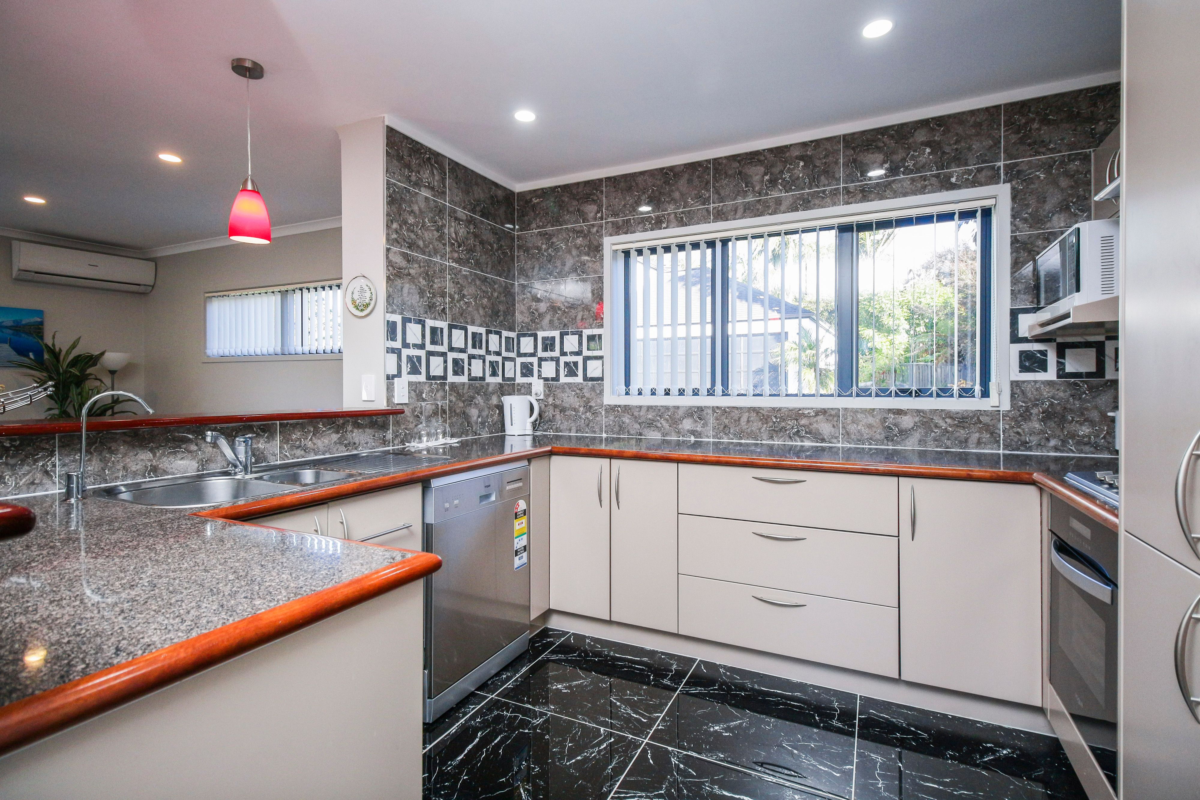 128a Gowing Drive, Meadowbank, Auckland City