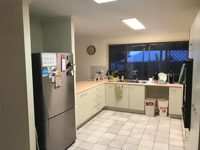 16 Chickowee Street, Albany Creek, QLD 4035