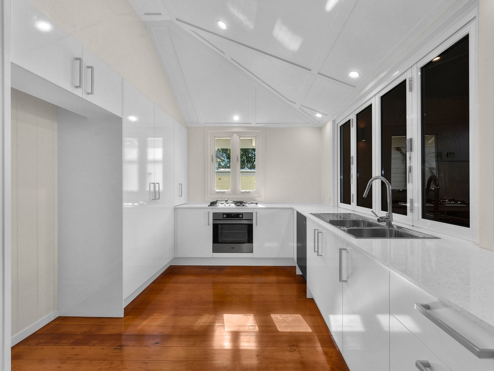 37 Jackson Street, Clayfield, QLD 4011