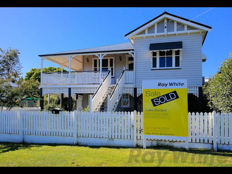 8 Thorn Street, Ipswich QLD 4305