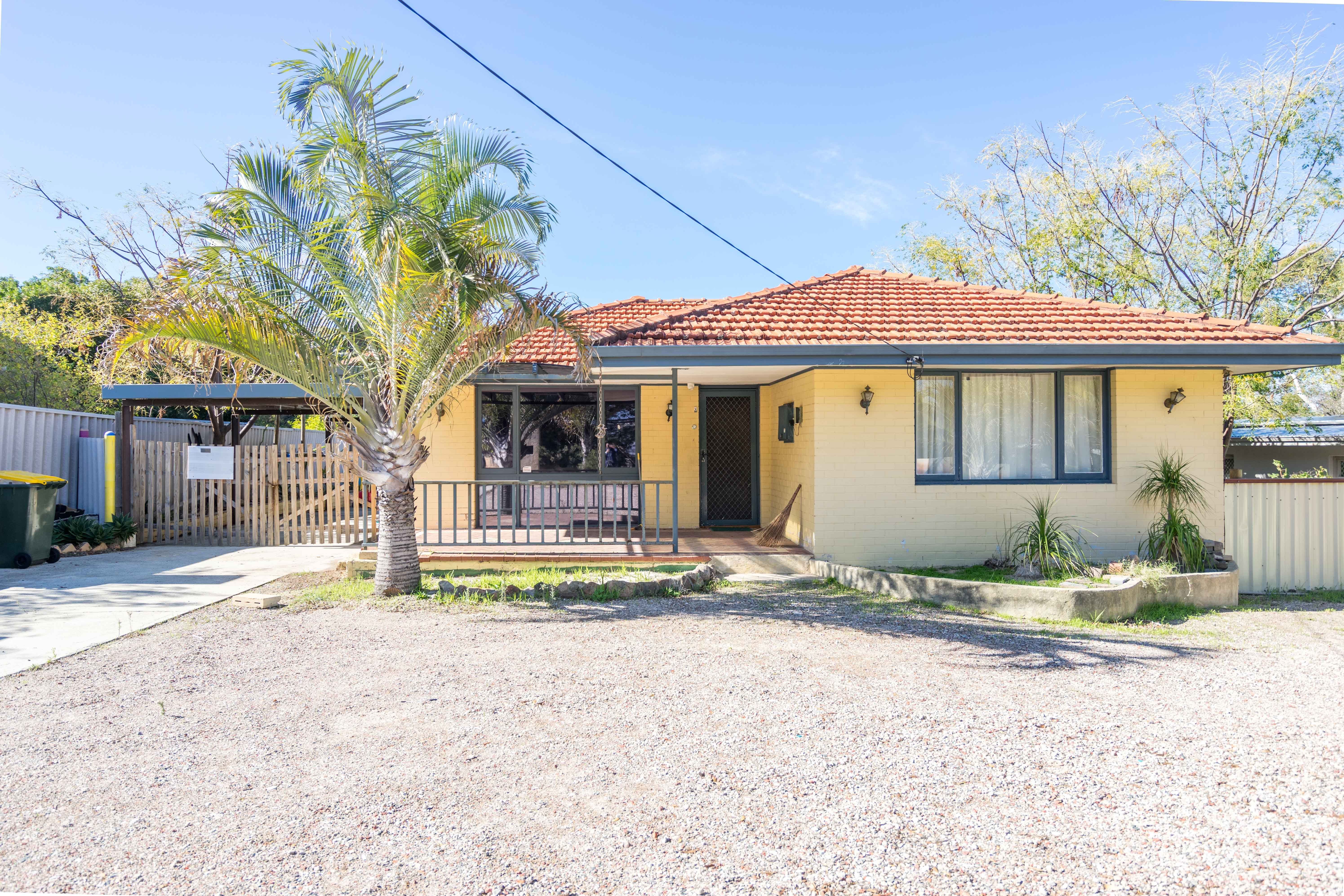 28 Rochford Way, Girrawheen, WA 6064