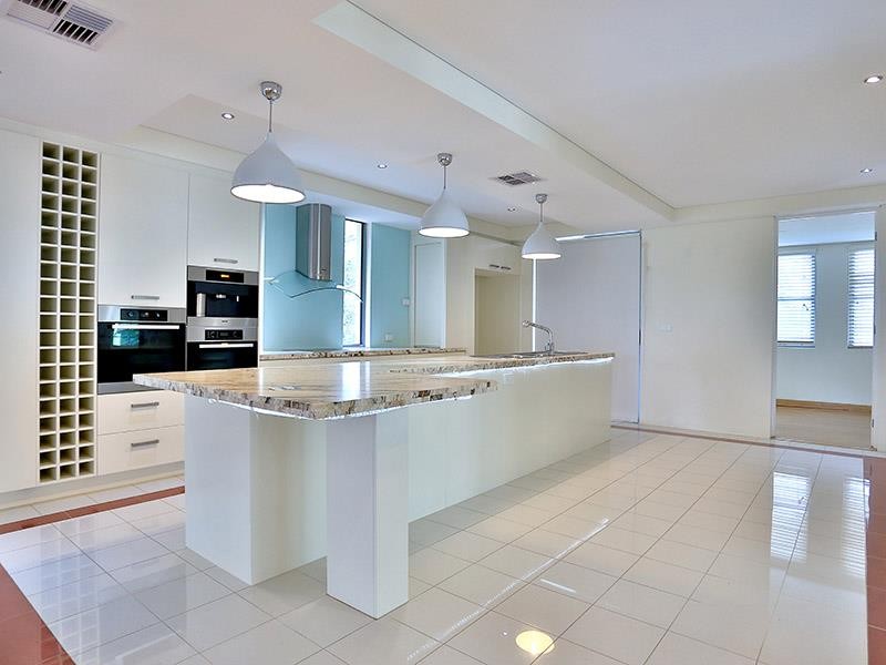 126 Beelarong Street, Morningside, QLD 4170