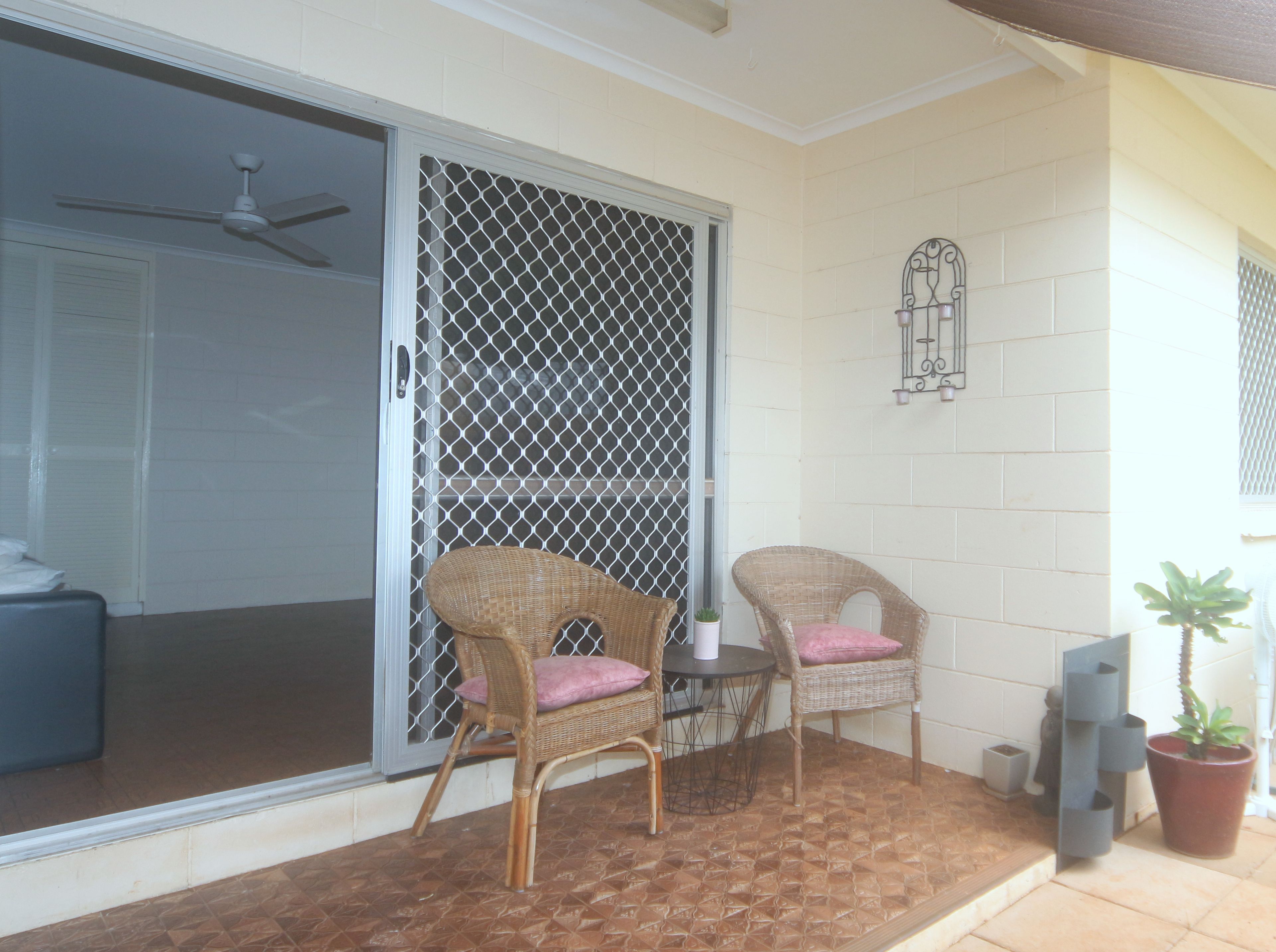 4/8 Tenni Street, Redlynch, QLD 4870
