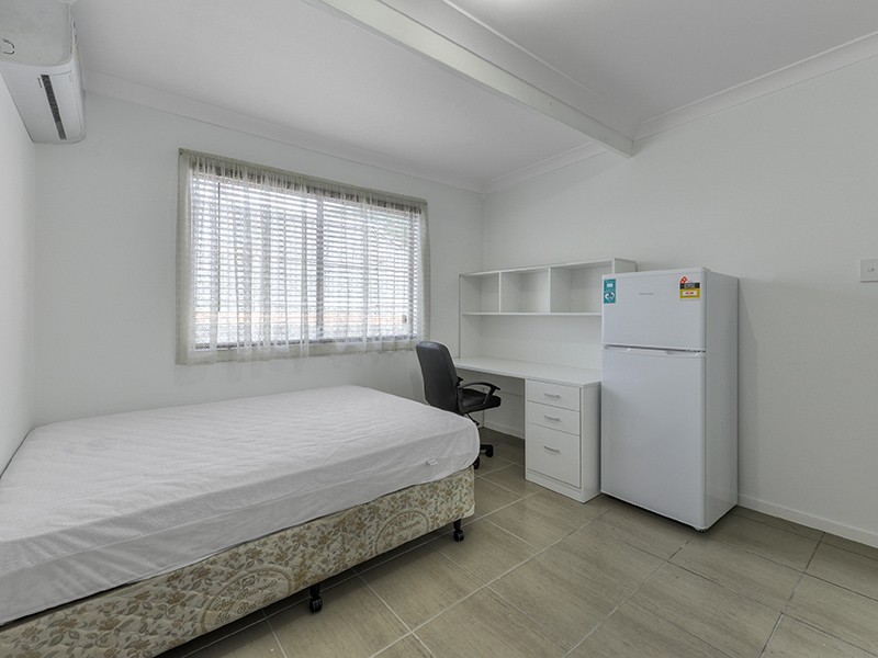 Room 2 1/11 Moy Street, Kelvin Grove, QLD 4059