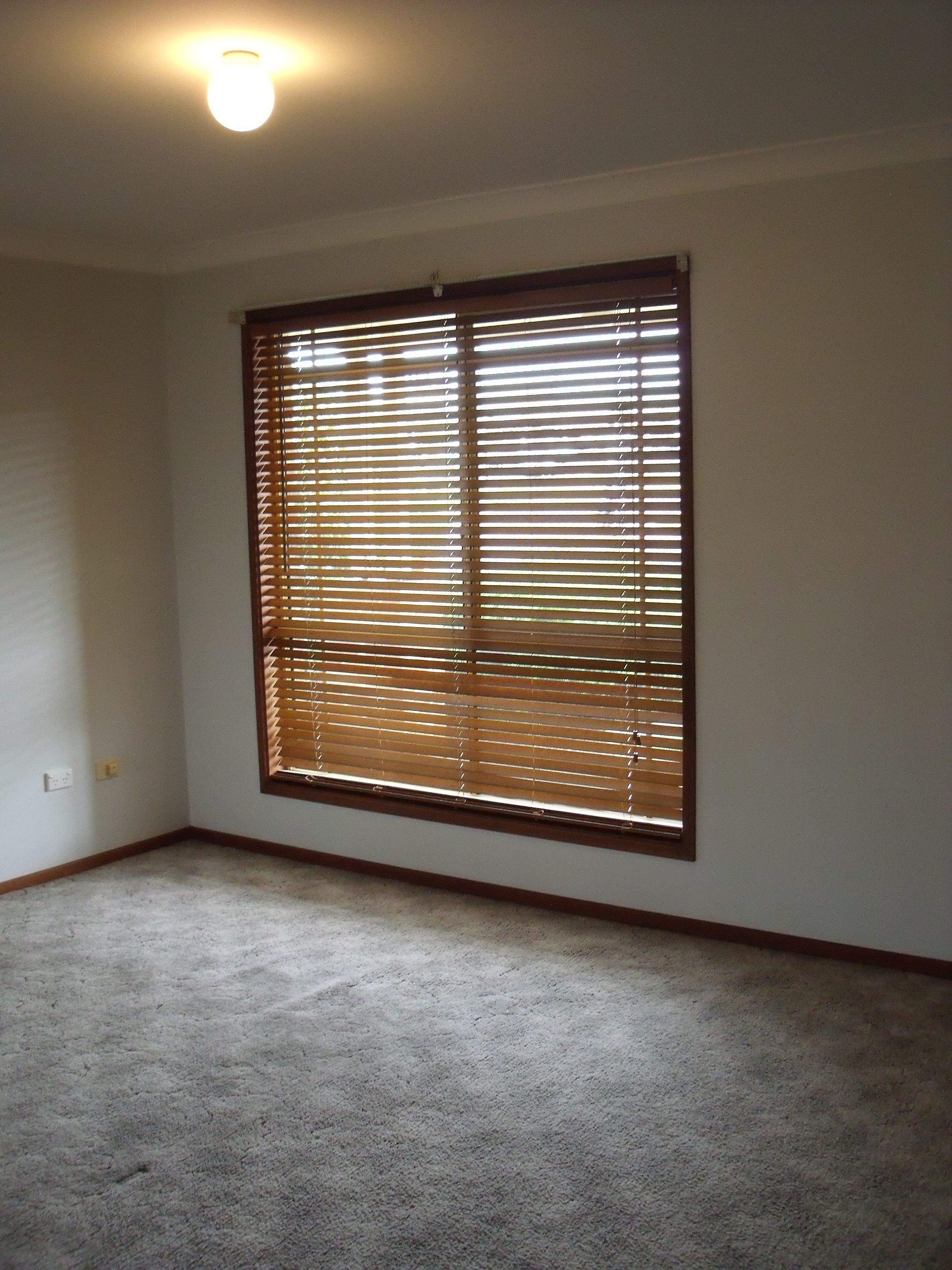 2/16 Yungana Place, Glenfield Park, NSW 2650