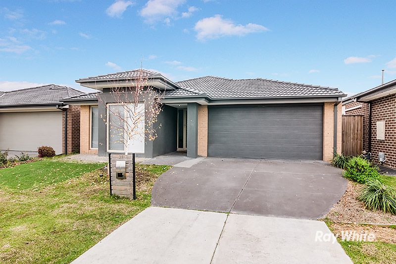21 Glenelg Street, Clyde North VIC 3978