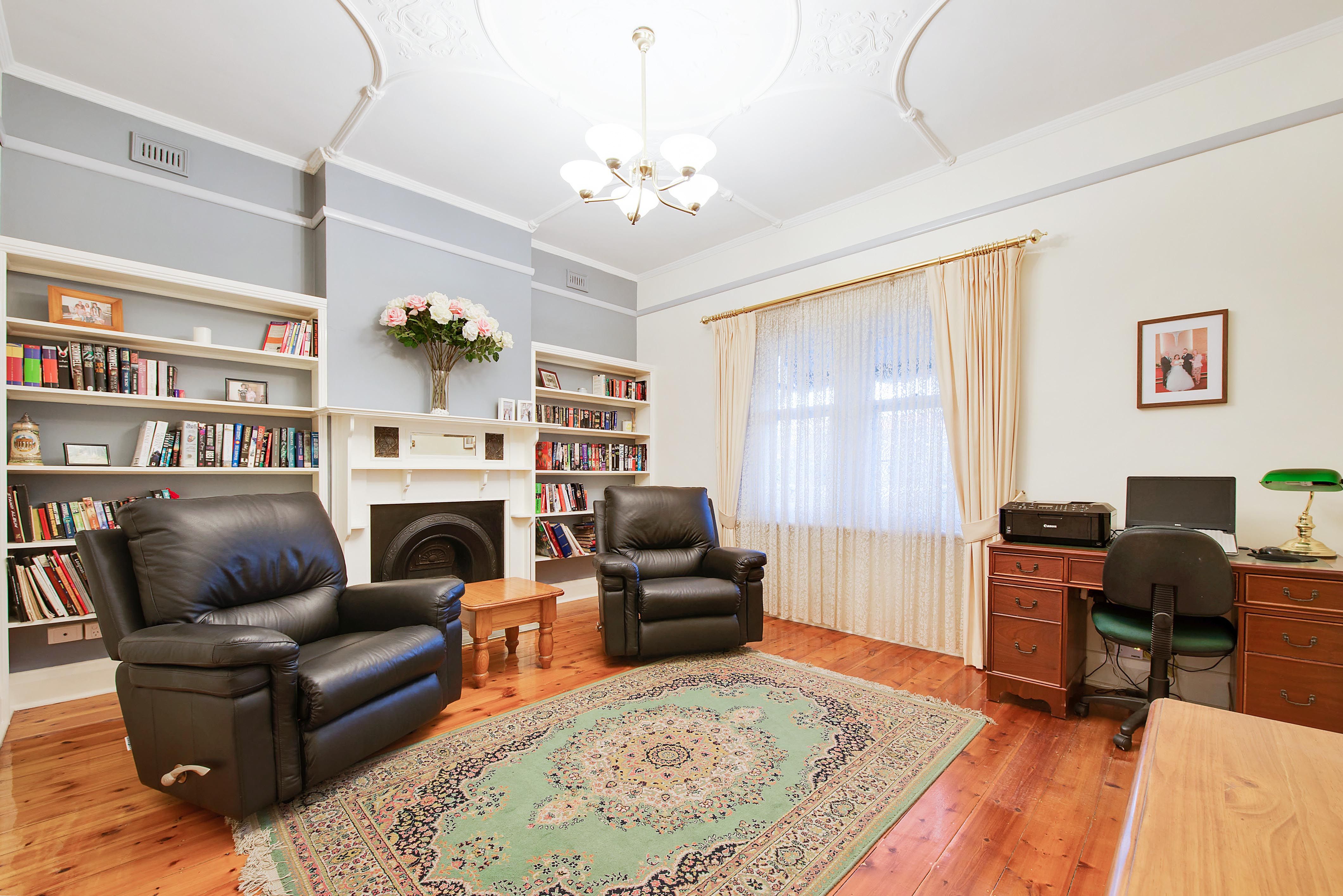 4 Glengarry Street, Woodville South, SA 5011
