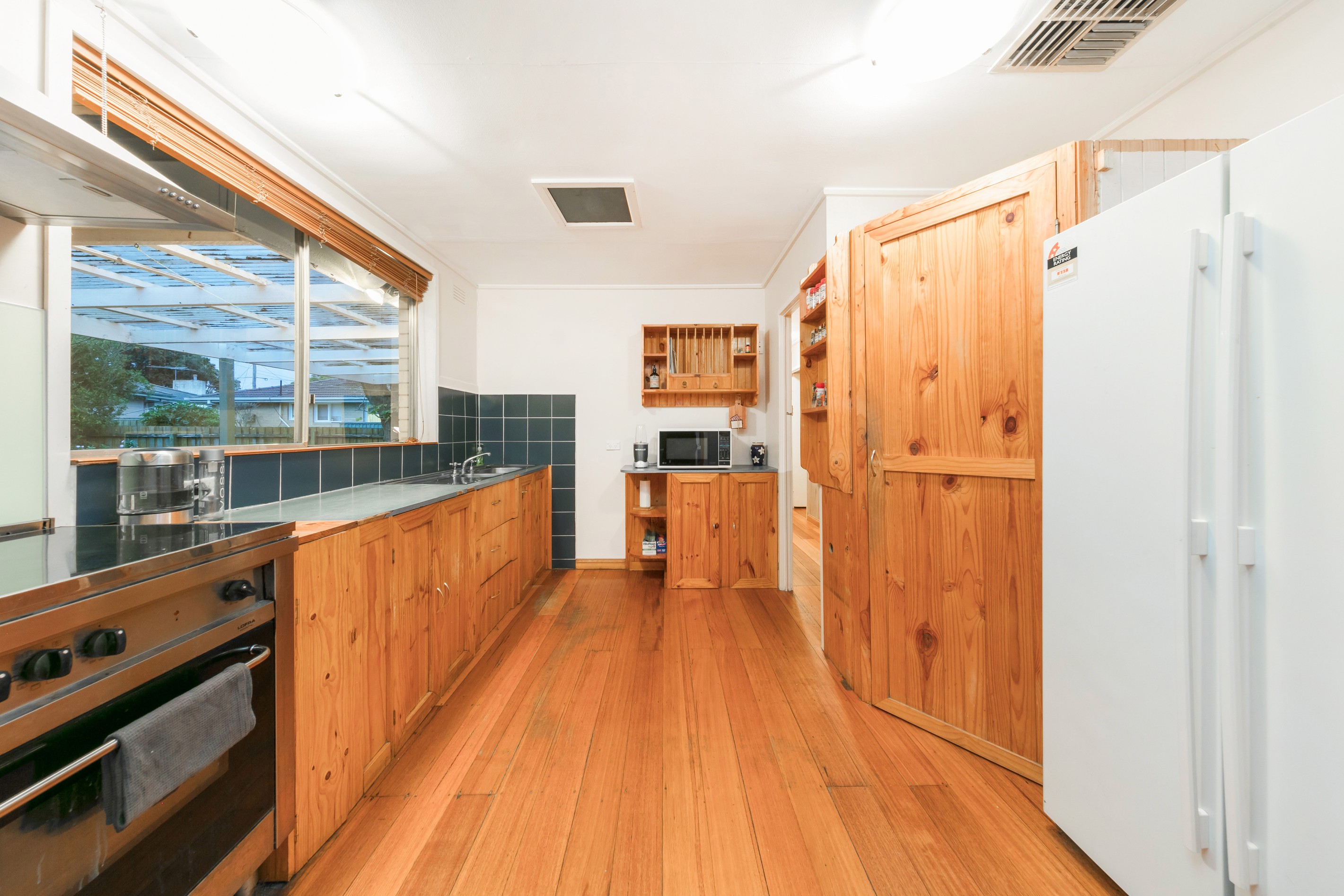 18 Derna Crescent, Frankston, VIC 3199