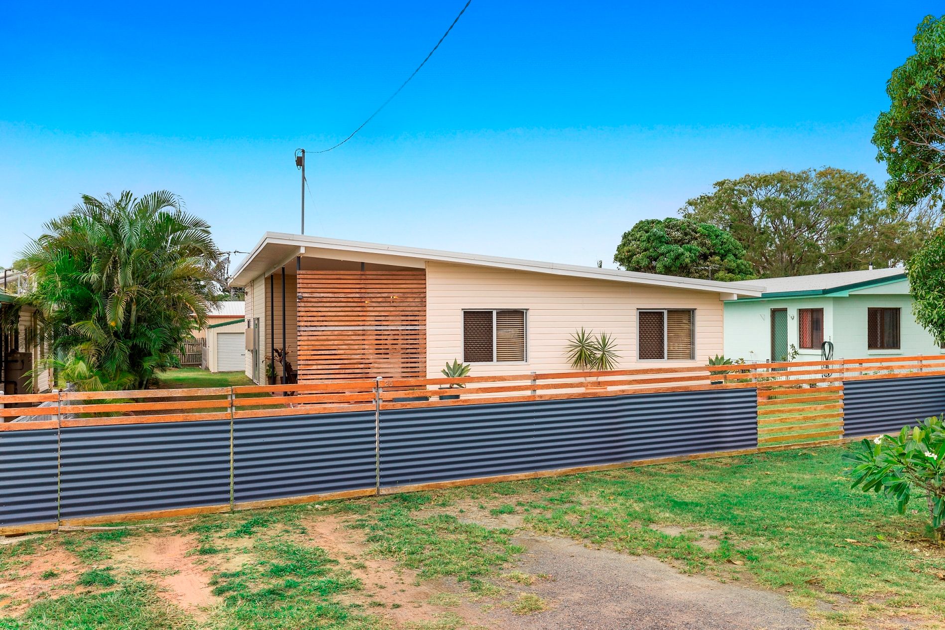 25 Horrie Twiner Street, Keppel Sands, QLD 4702