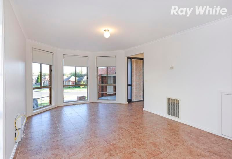 1/33 Allwyn Crescent, Mill Park, VIC 3082