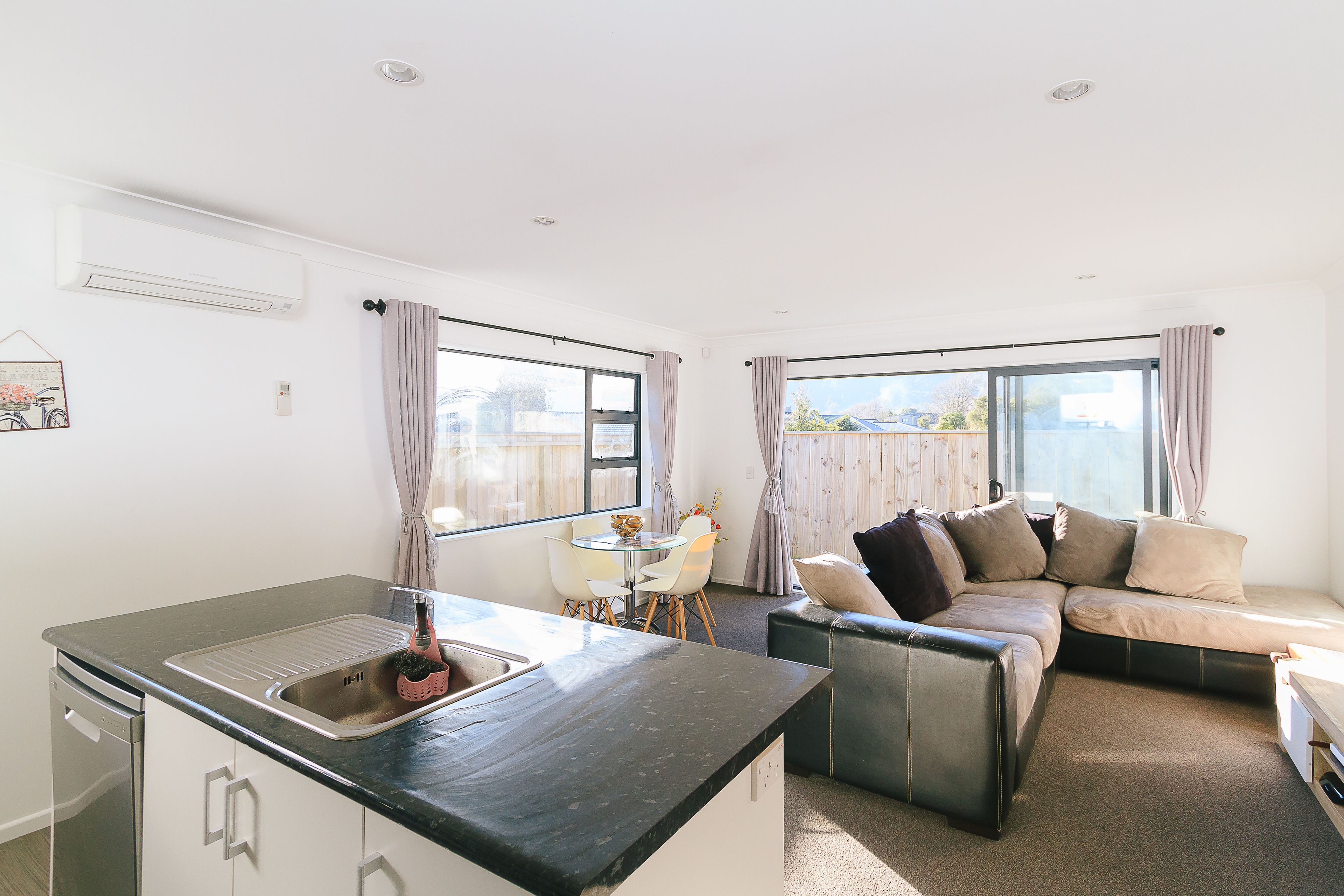 2/19 Poppywatts Grove, Stokes Valley, Lower Hutt City