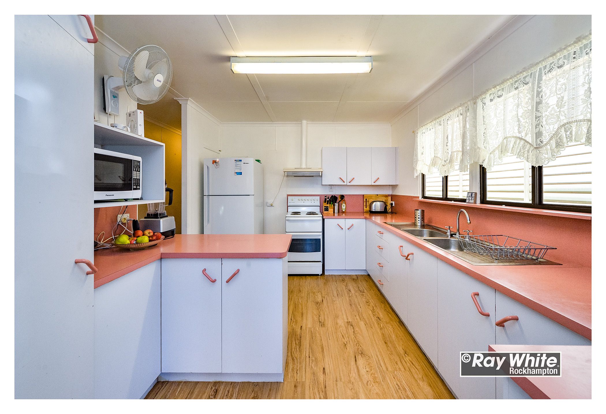 17 Harriette Street, Park Avenue, QLD 4701