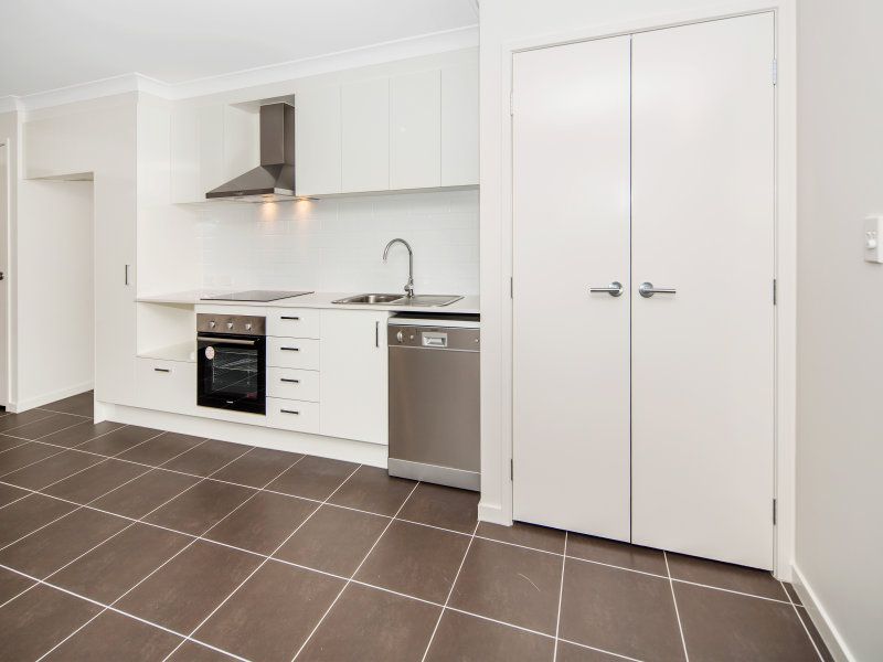2/39 Jane Street, Leichhardt, QLD 4305
