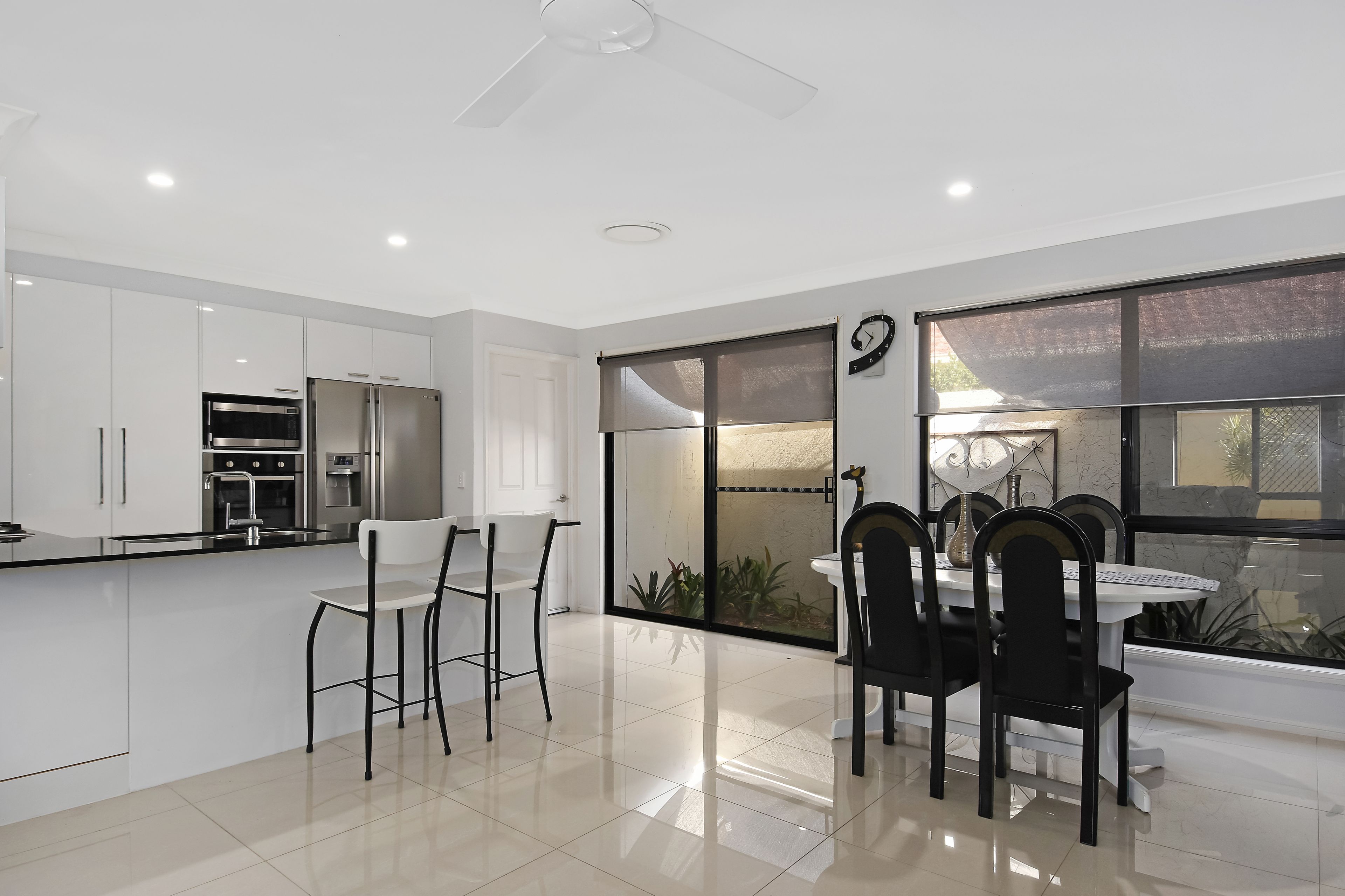 2 Langport Parade, Mudgeeraba QLD 4213